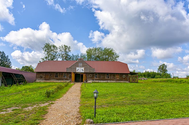 Barn Roof Construction in Boulder County, CO